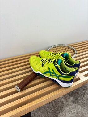 ASICS Gel Resolution 6 Tennis Shoes.